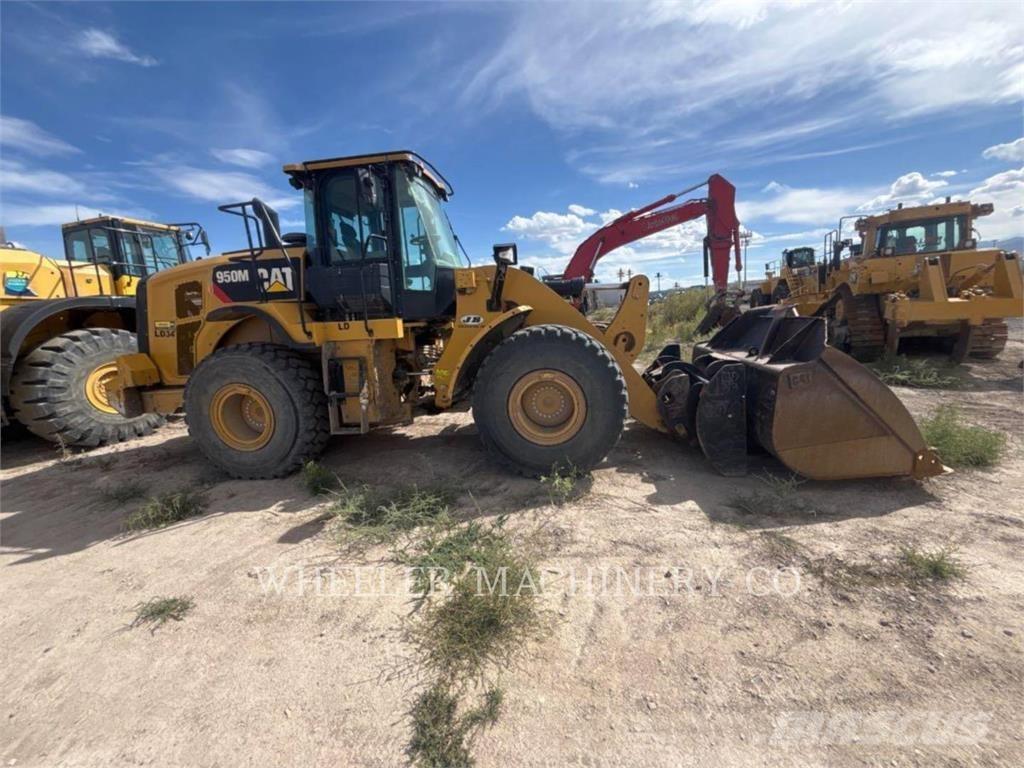 CAT 950M QC Kolesové nakladače