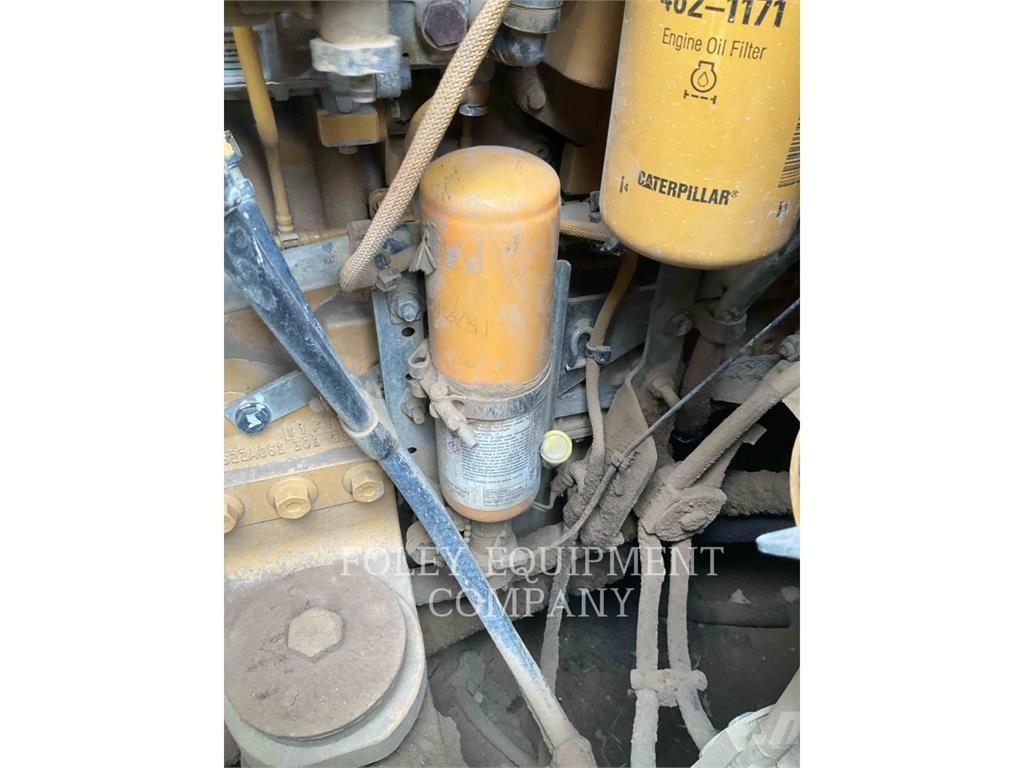 CAT 953D Pásové nakladače