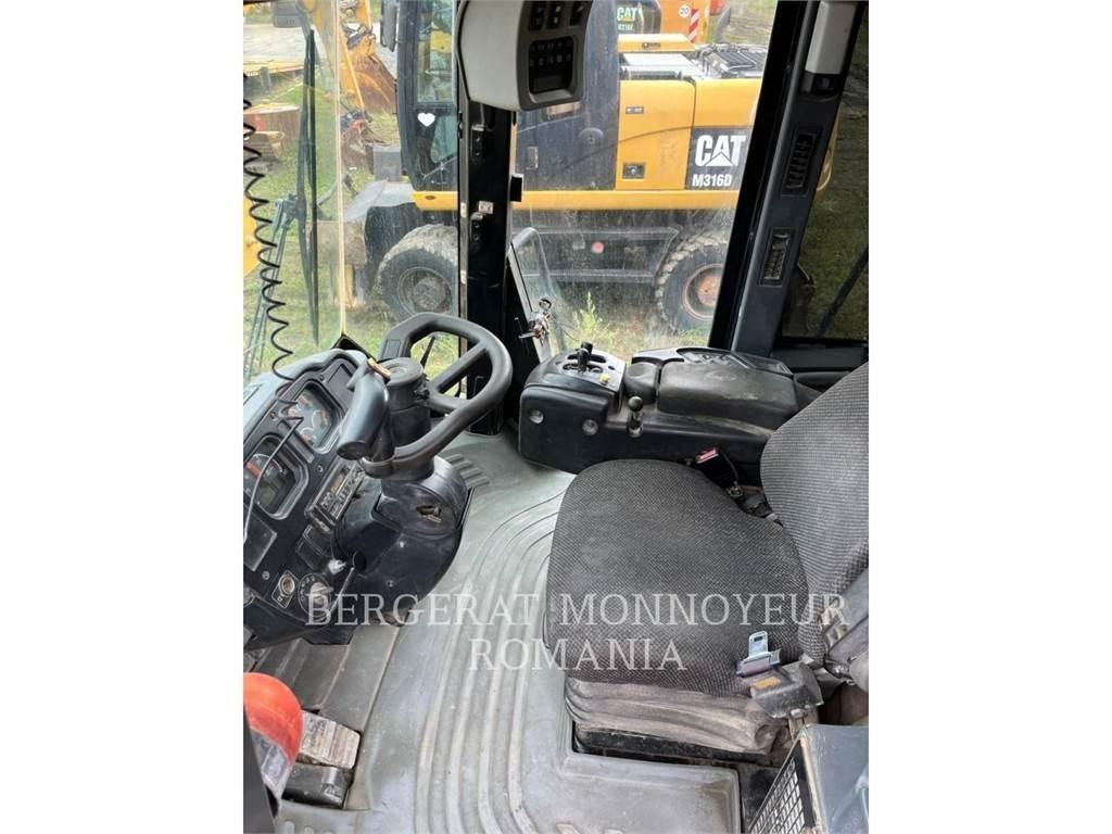 CAT 962G Kolesové nakladače