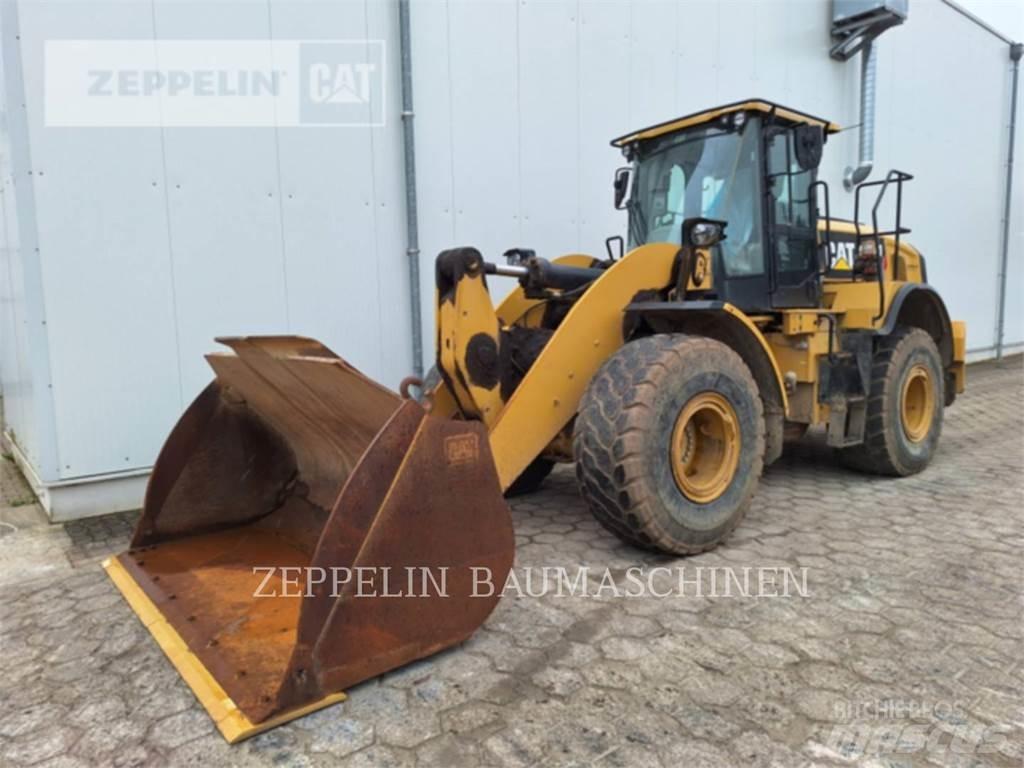 CAT 962M Kolesové nakladače
