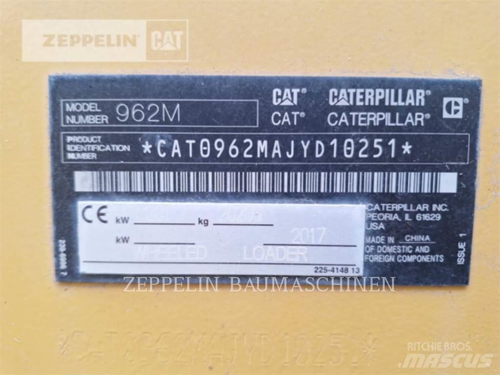 CAT 962M Kolesové nakladače
