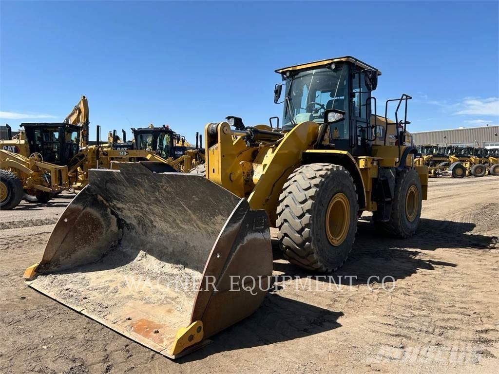 CAT 962M Kolesové nakladače