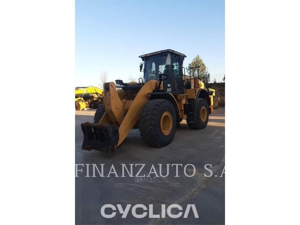 CAT 962M Kolesové nakladače