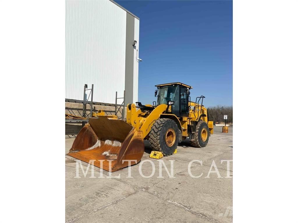 CAT 962M Kolesové nakladače