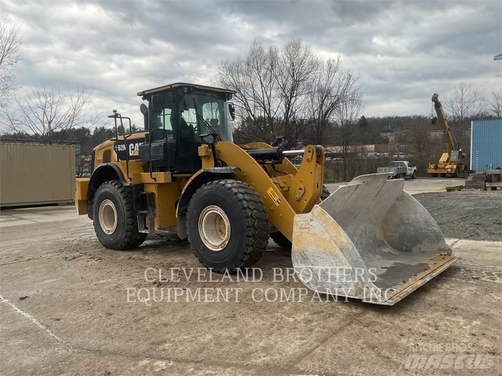 CAT 962M Kolesové nakladače