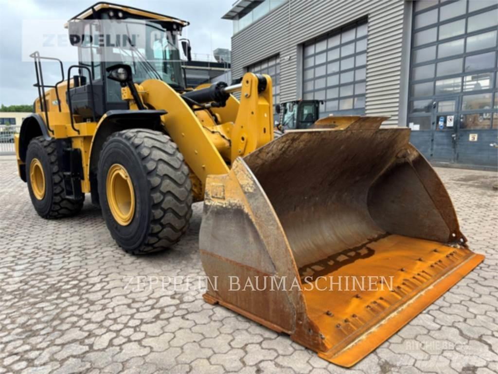 CAT 962M Kolesové nakladače