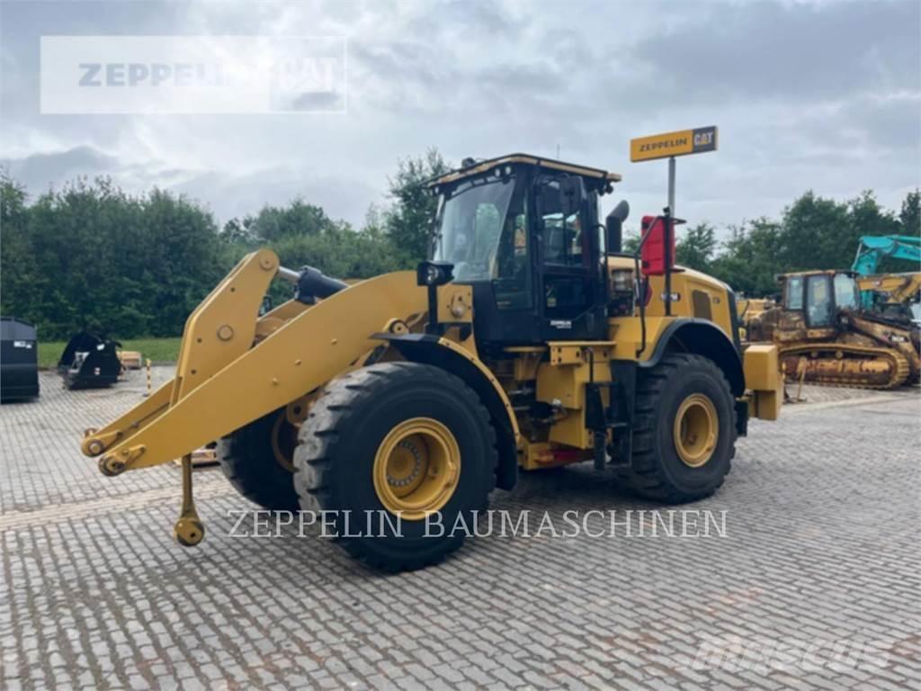 CAT 962M Kolesové nakladače