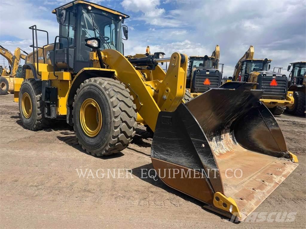 CAT 962M Kolesové nakladače