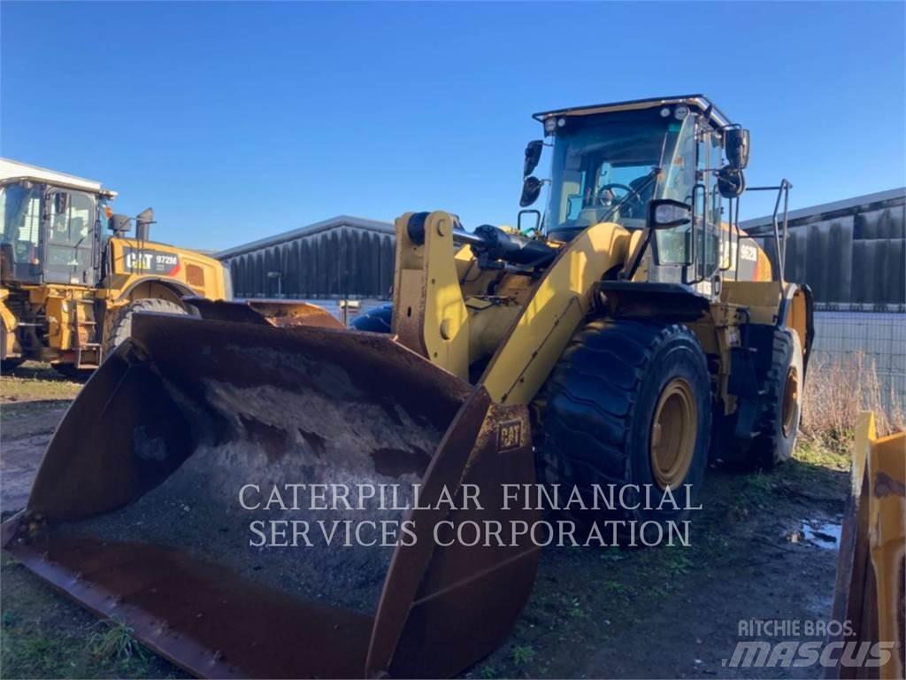 CAT 962M Kolesové nakladače