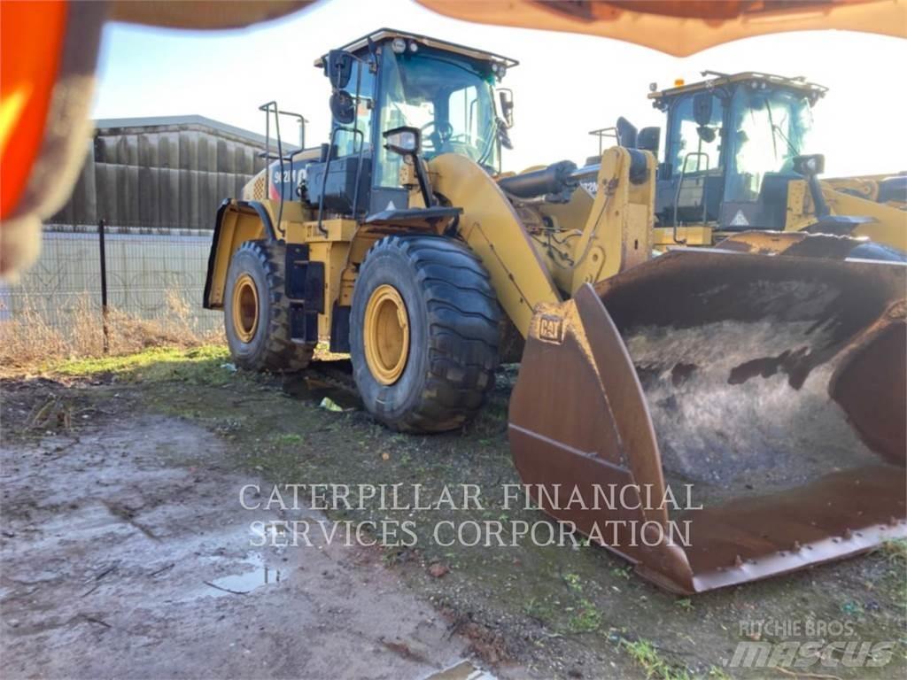 CAT 962M Kolesové nakladače