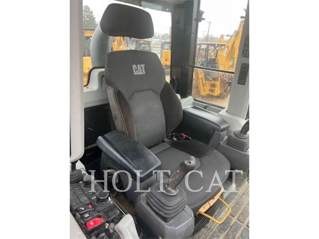 CAT 963 Kolesové nakladače