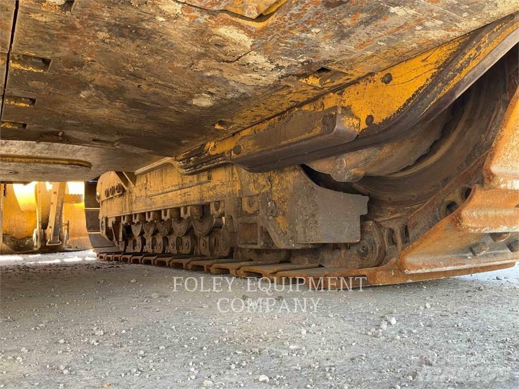 CAT 963D Pásové nakladače