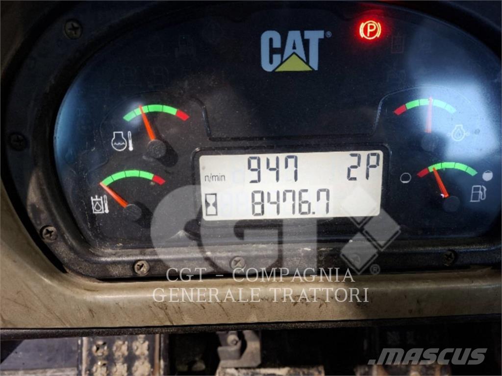 CAT 963D Pásové nakladače