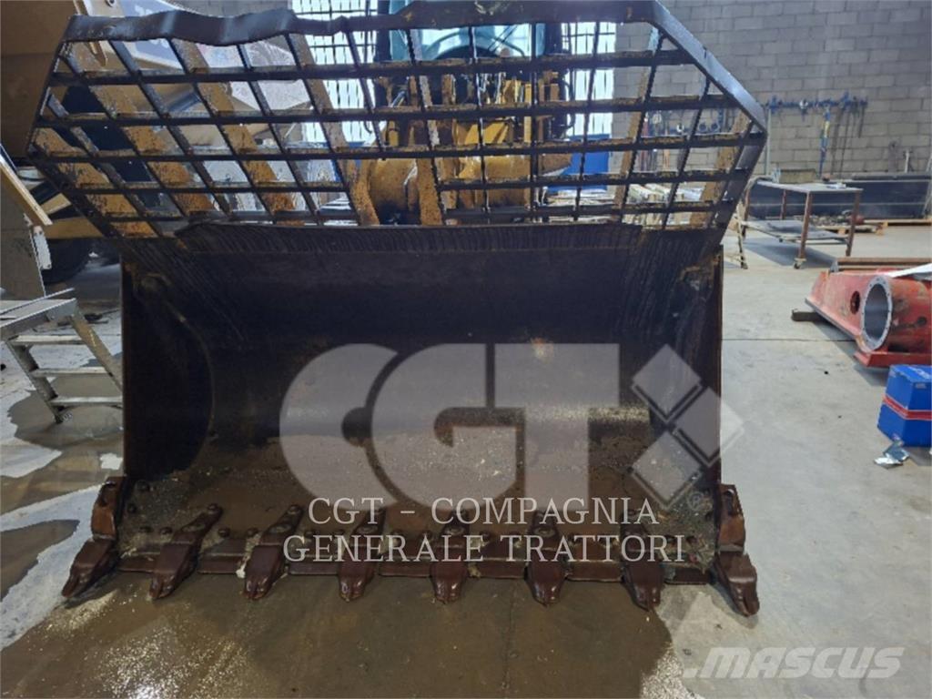 CAT 963D Pásové nakladače