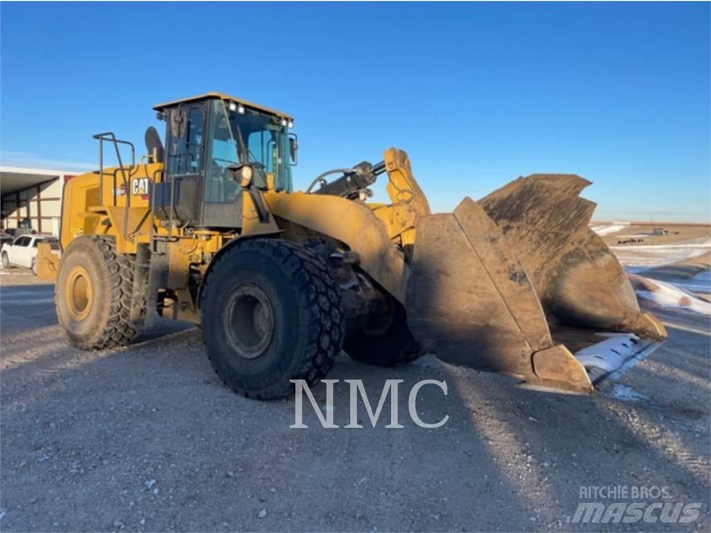 CAT 966 Kolesové nakladače