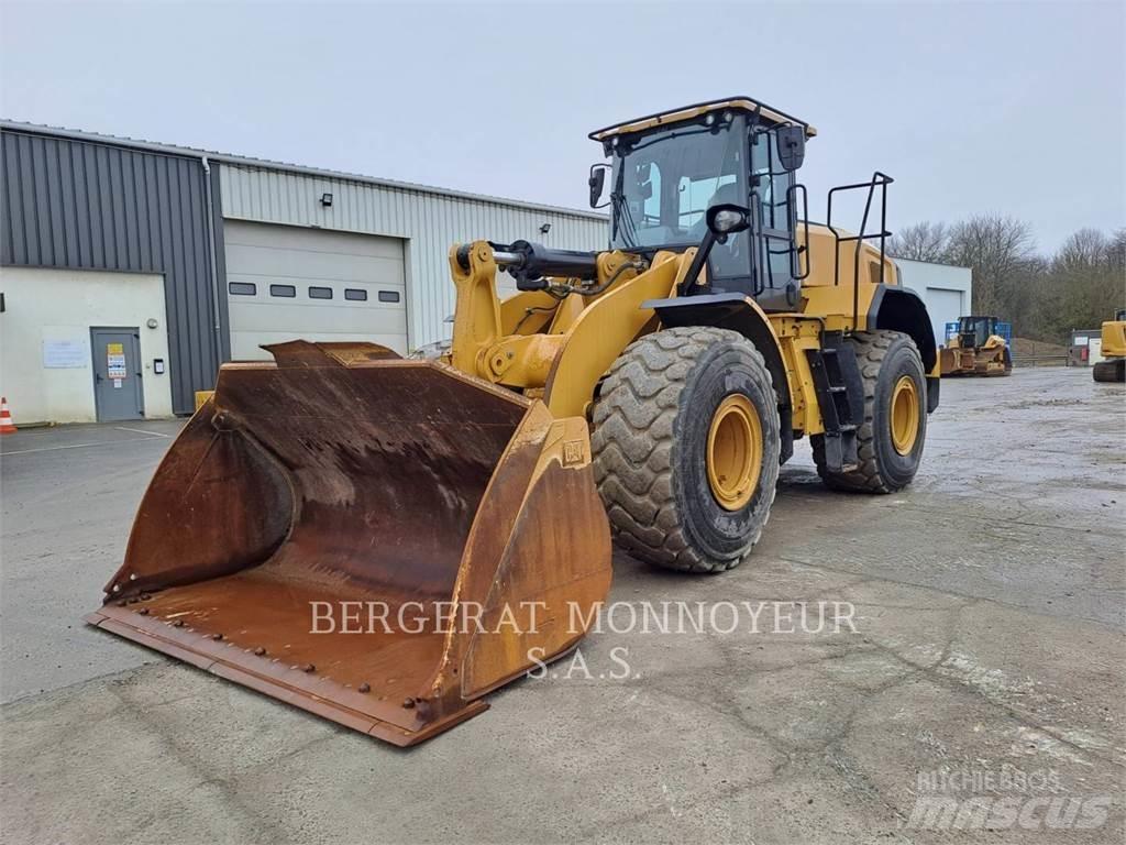 CAT 966 Kolesové nakladače