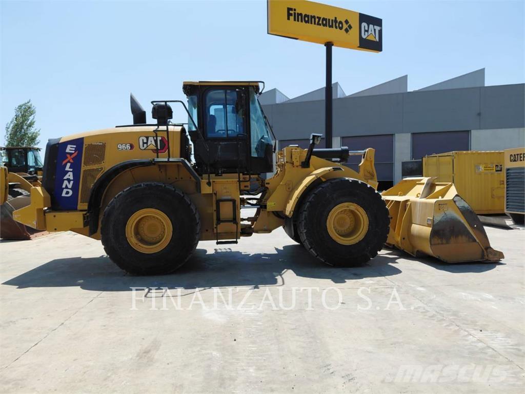 CAT 966 Kolesové nakladače