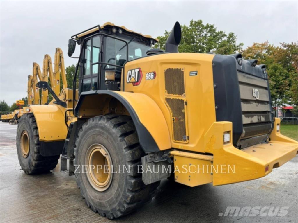 CAT 966 Kolesové nakladače