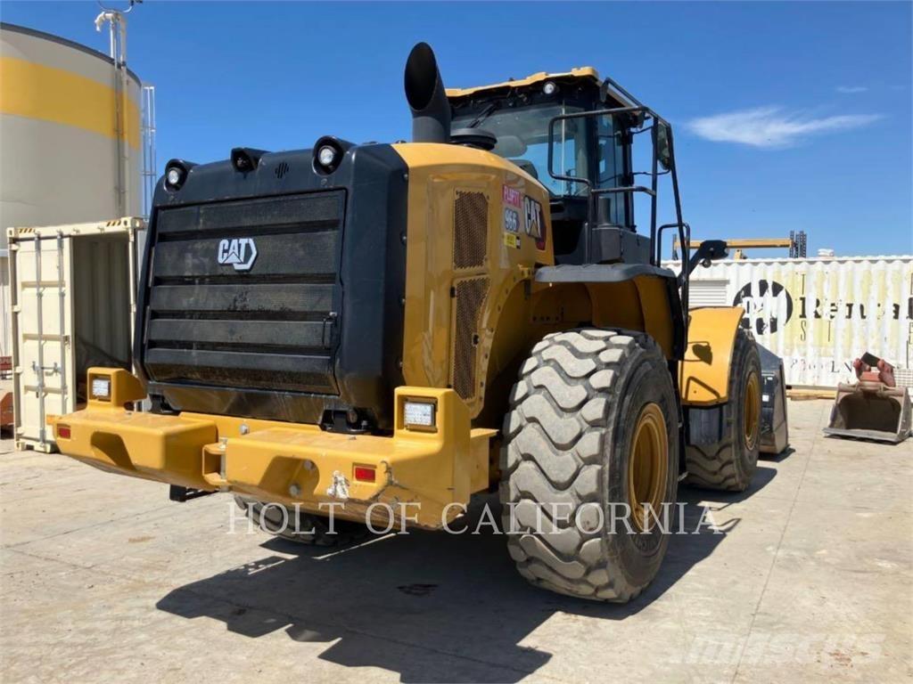 CAT 966 Kolesové nakladače