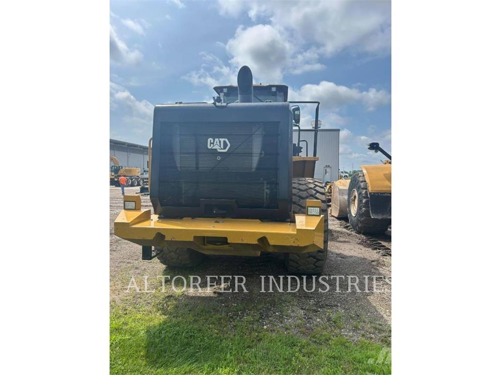 CAT 966-01GC Kolesové nakladače