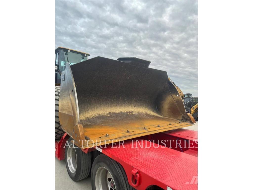 CAT 966-01GC Kolesové nakladače