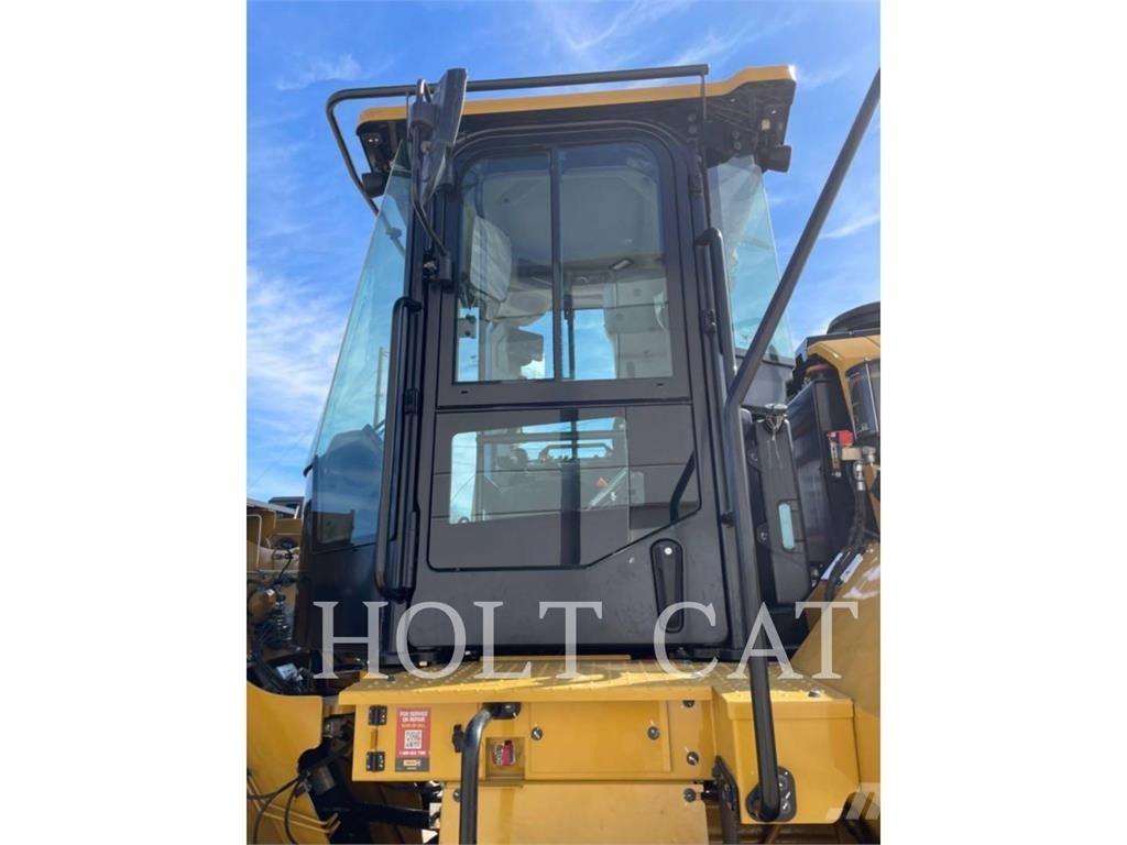 CAT 966 QC Kolesové nakladače