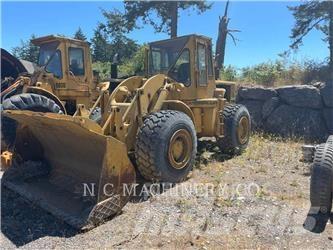 CAT 966B Kolesové nakladače