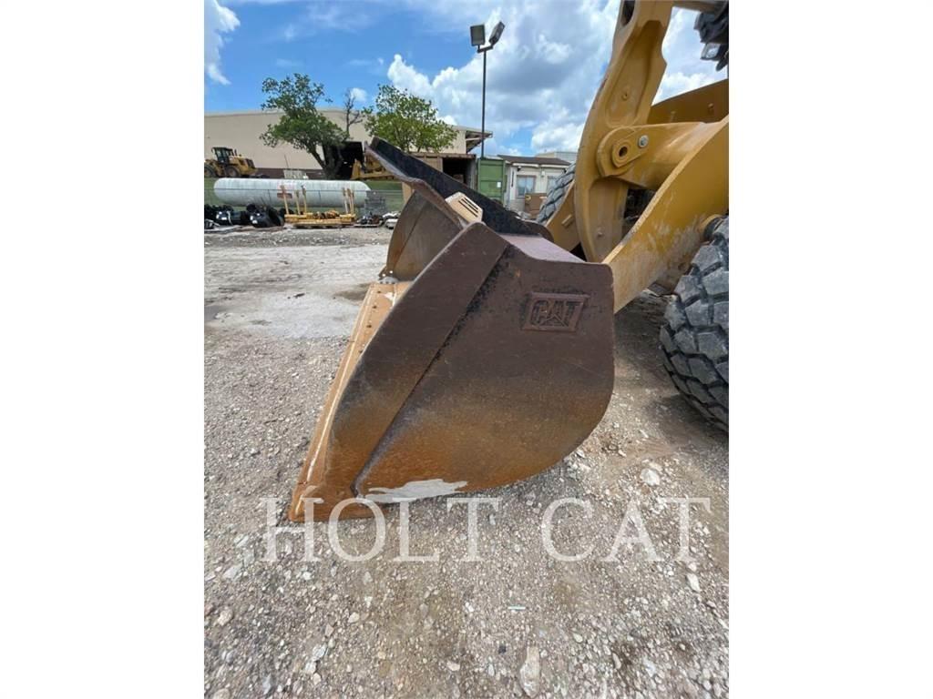 CAT 966GC Kolesové nakladače