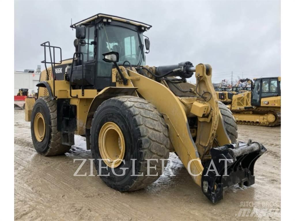 CAT 966K Kolesové nakladače
