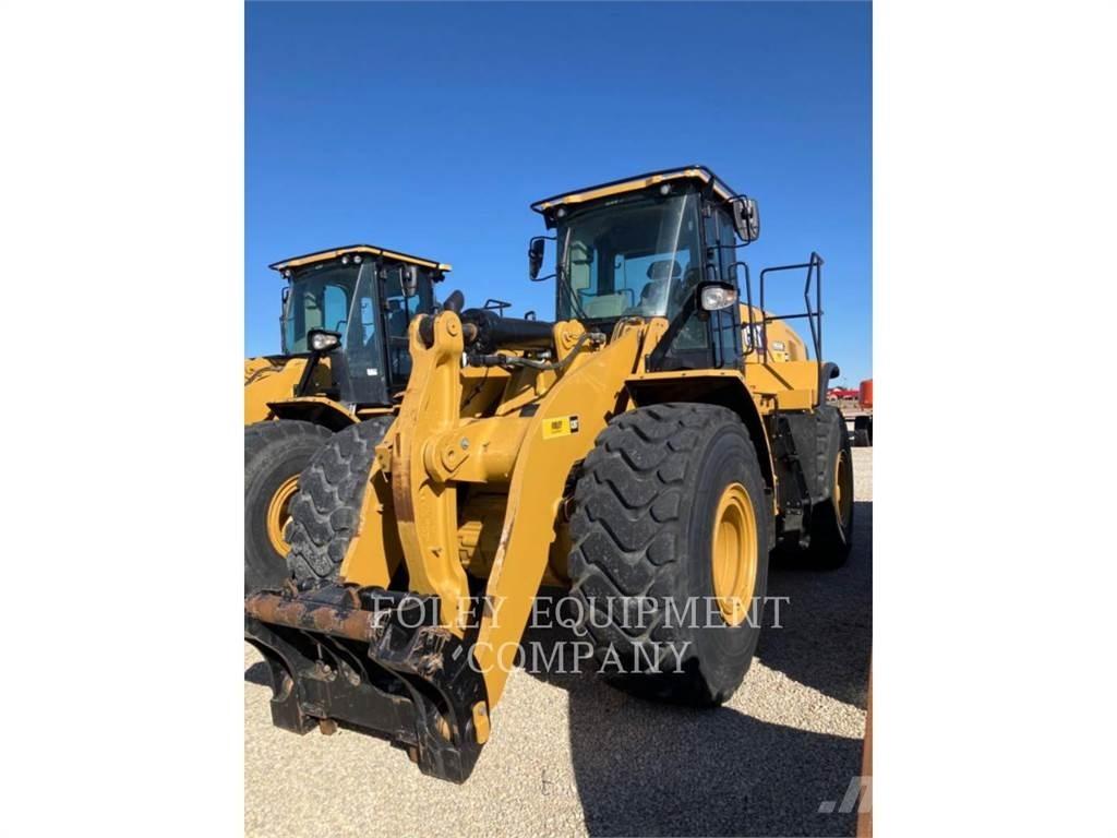 CAT 966M Kolesové nakladače