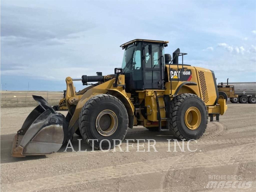 CAT 966M Pásové dozéry