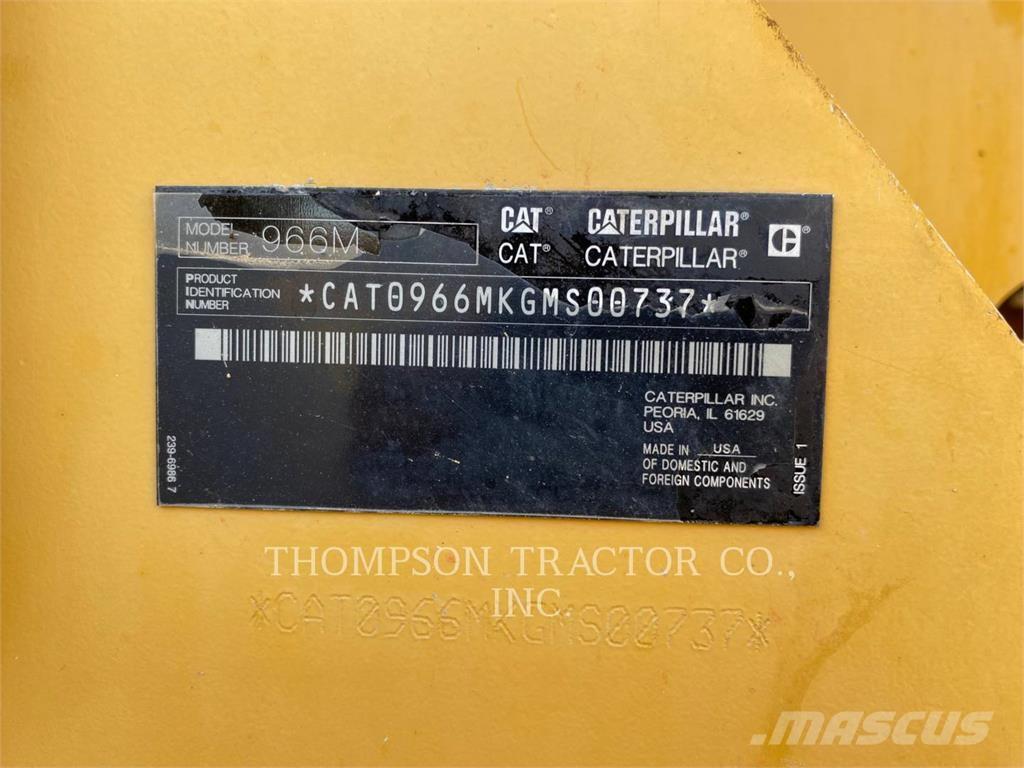 CAT 966M Kolesové nakladače
