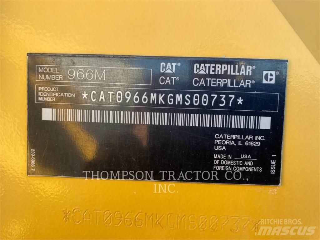 CAT 966M Kolesové nakladače