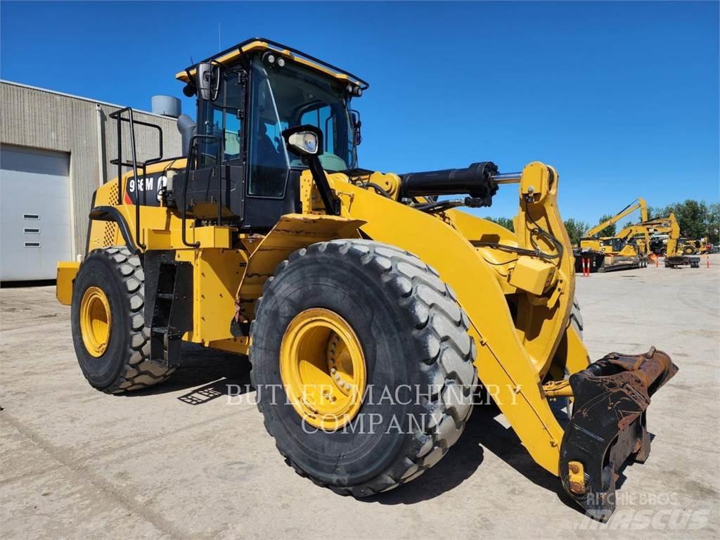CAT 966M Kolesové nakladače