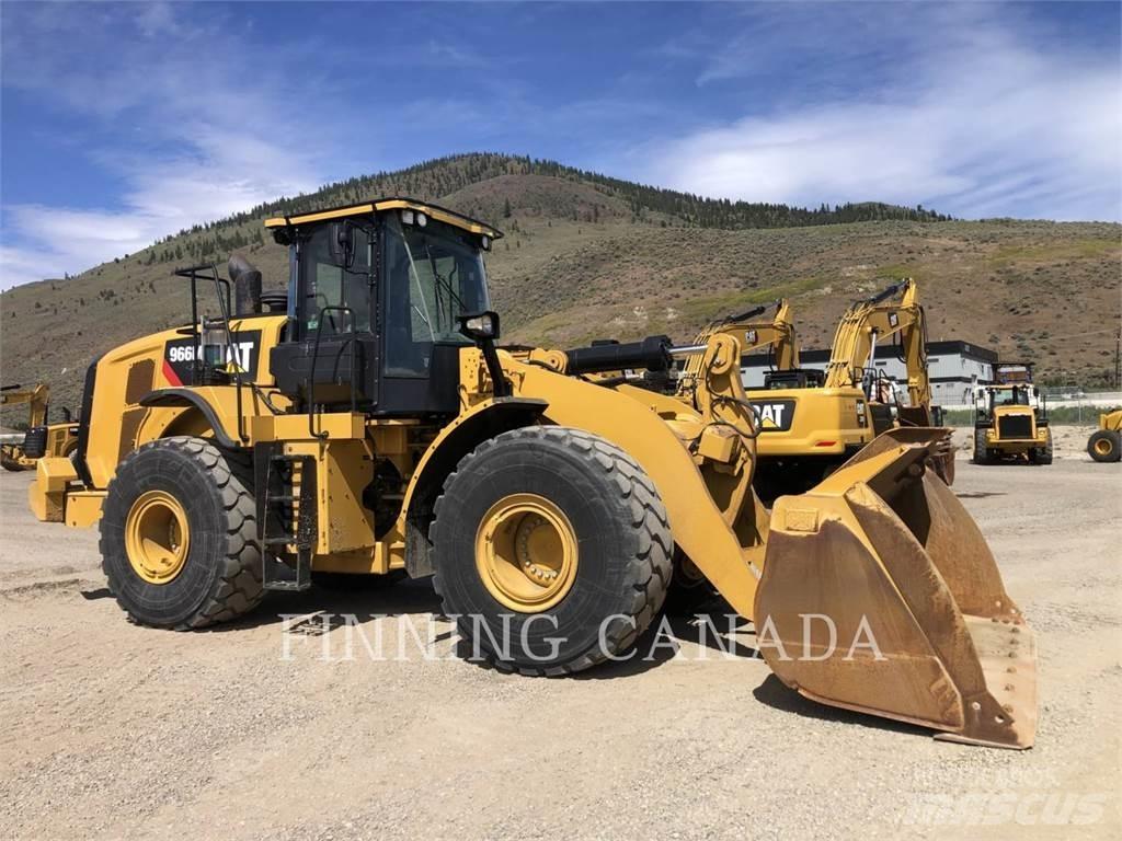CAT 966M Kolesové nakladače