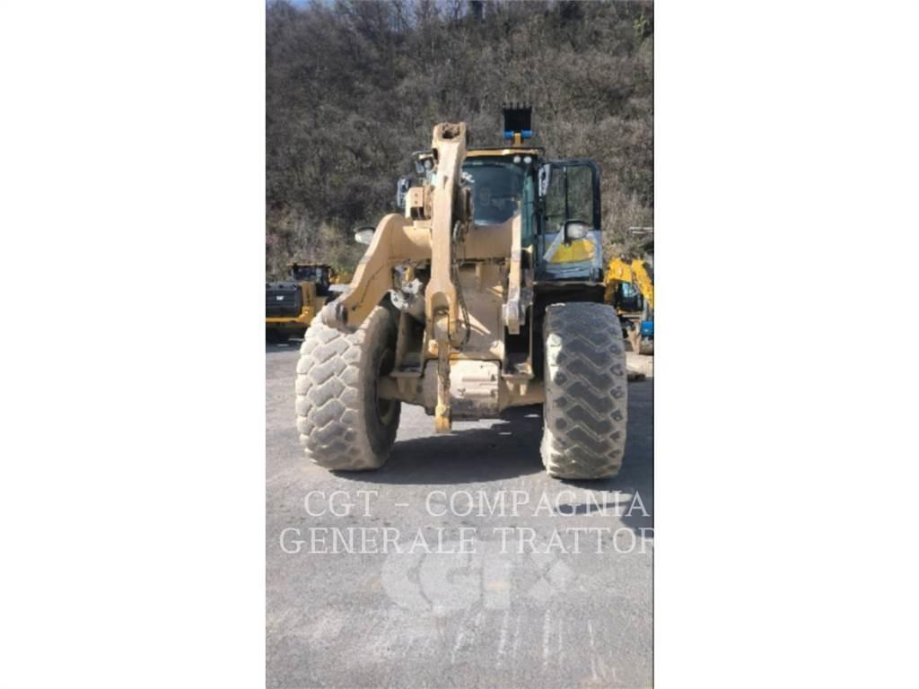 CAT 966M Kolesové nakladače