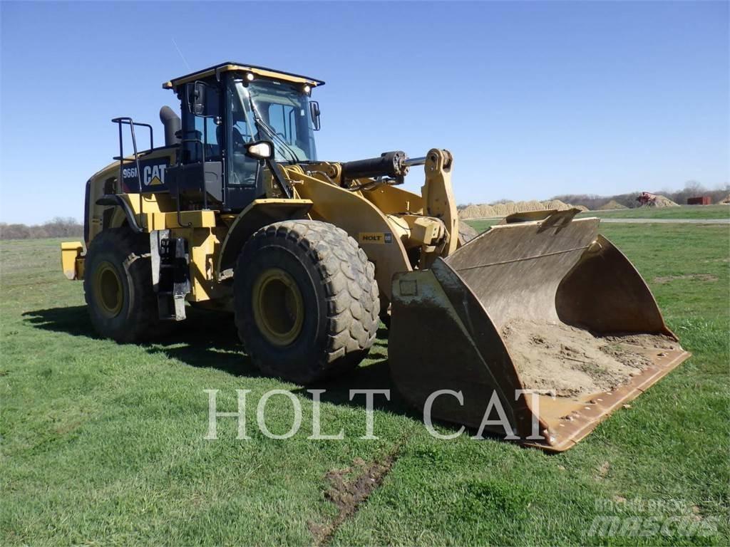 CAT 966M Kolesové nakladače