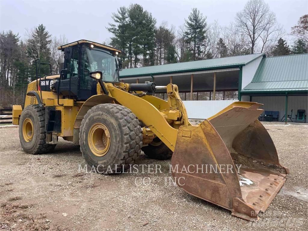 CAT 966M Kolesové nakladače