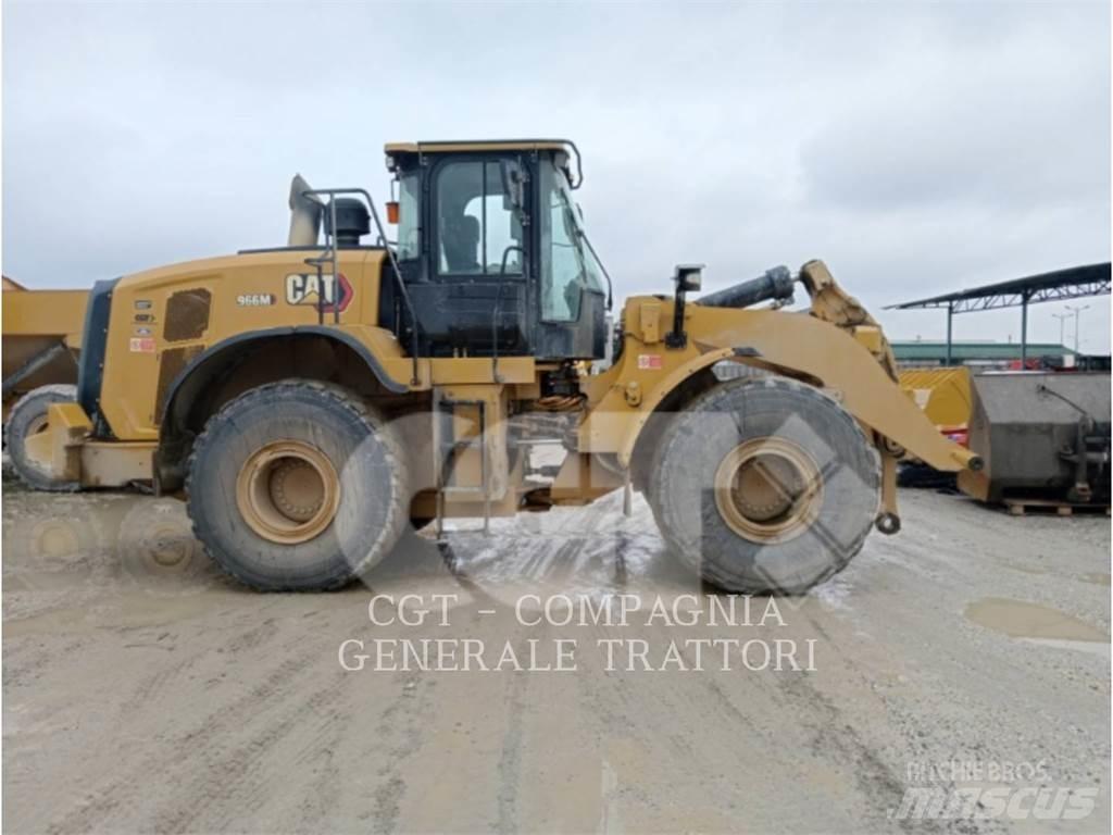 CAT 966M Kolesové nakladače