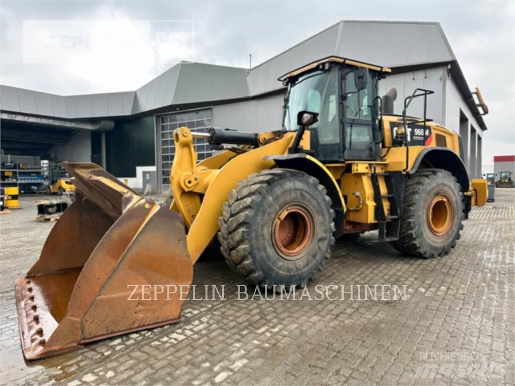 CAT 966M Kolesové nakladače