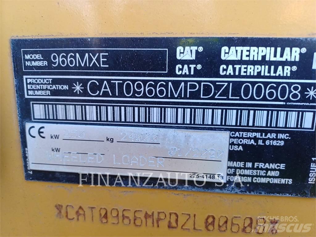 CAT 966M Kolesové nakladače