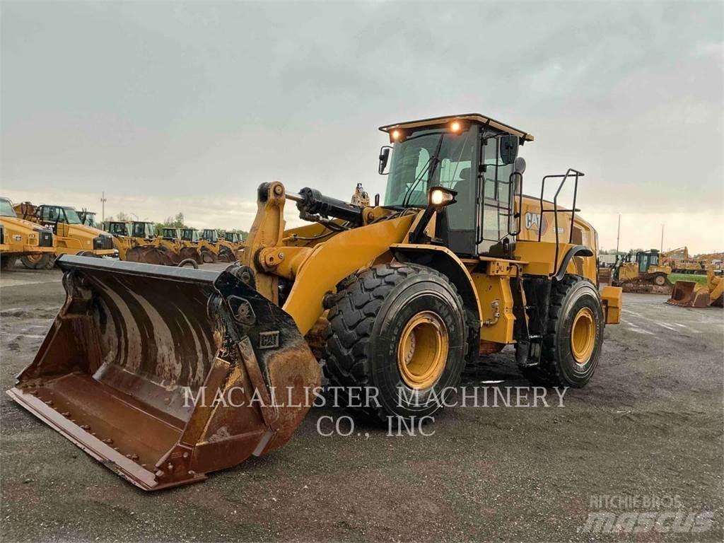 CAT 966M Kolesové nakladače