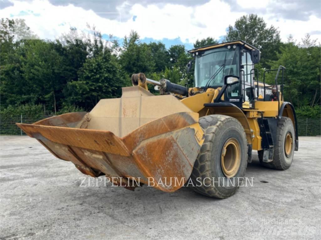CAT 966M Kolesové nakladače