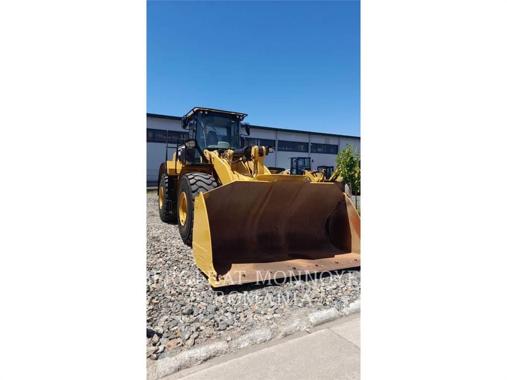 CAT 966M Kolesové nakladače