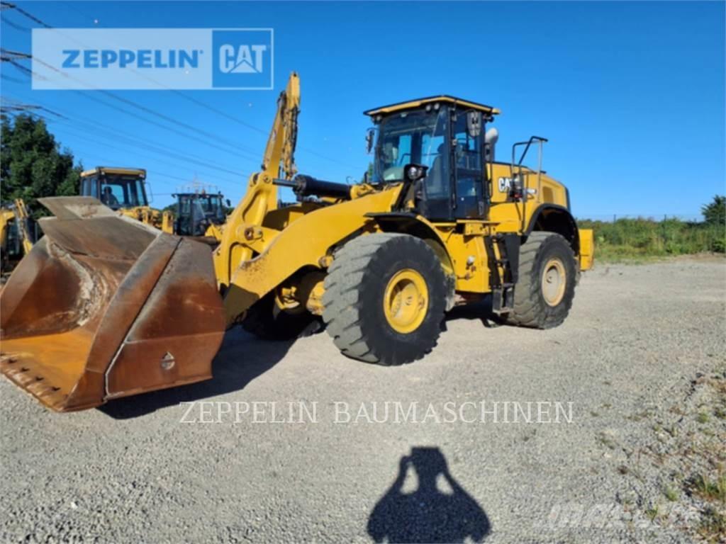 CAT 966M Kolesové nakladače