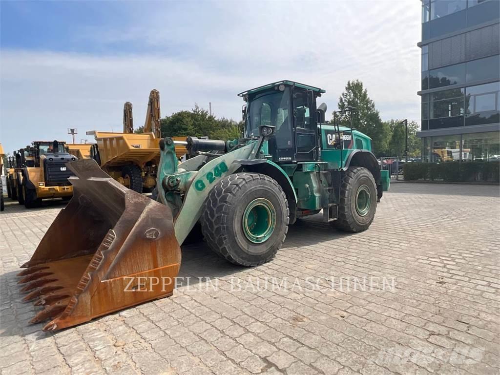 CAT 966M Kolesové nakladače
