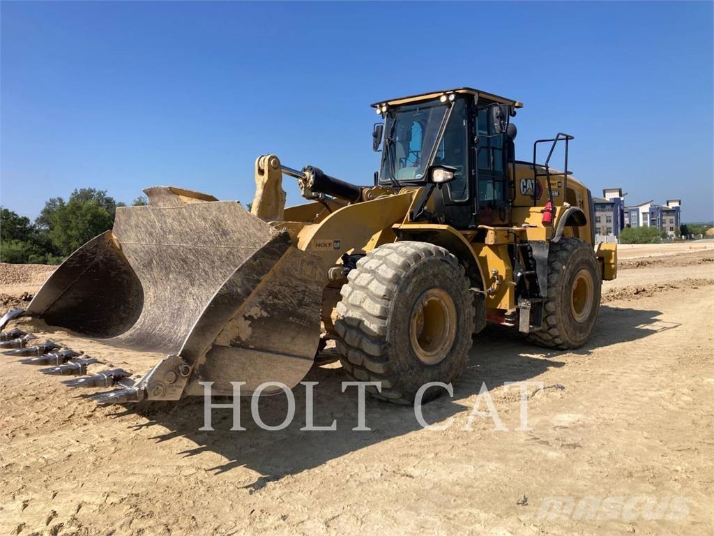 CAT 966M Kolesové nakladače
