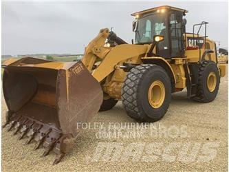 CAT 966M Kolesové nakladače