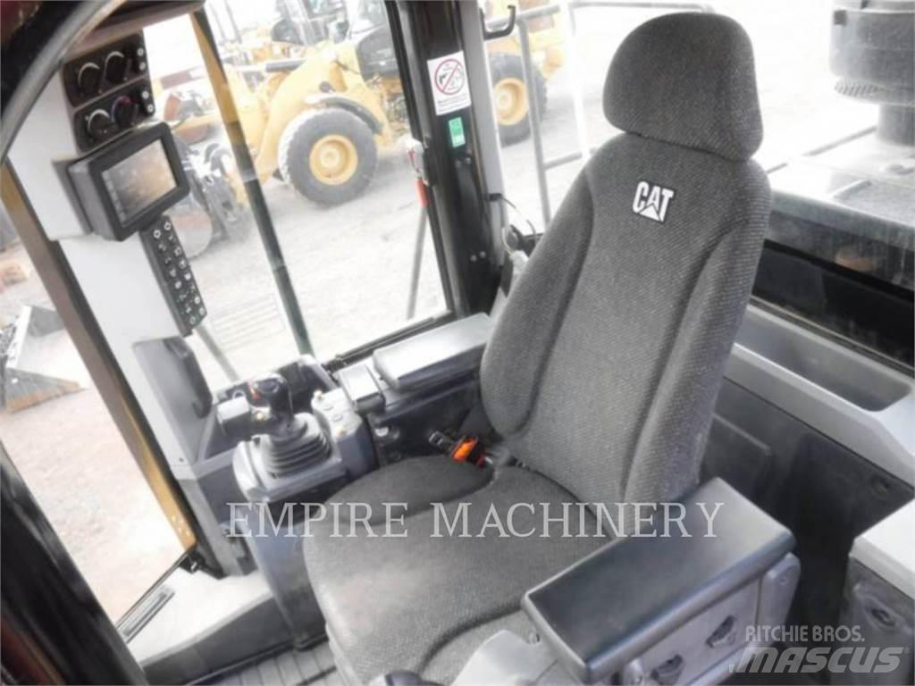 CAT 966M FC Kolesové nakladače