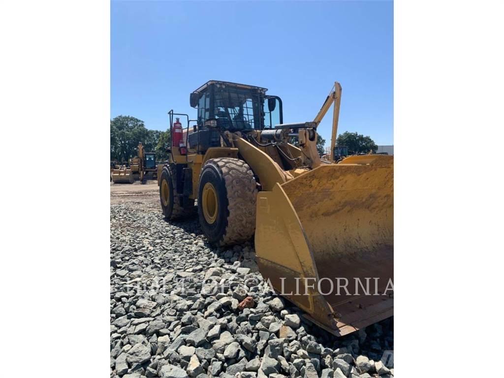 CAT 966M HL Kolesové nakladače